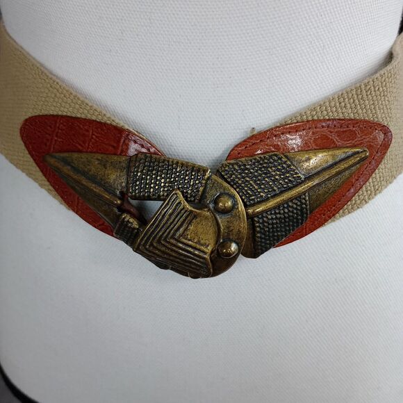 Vintage Omega Arrowhead Stretch Belt  Beige Art Ornate Metal Leather Buckle LG - Picture 2 of 5